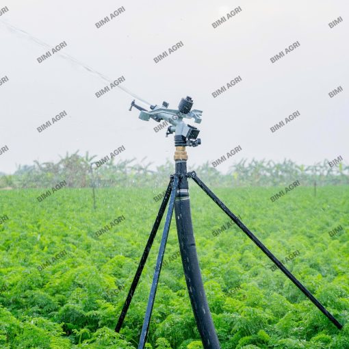 Béc cánh đập chân ren bằng đồng kích cỡ 42 MM, bán kính tưới 20-25 mét, kết nối với chân ren ngoài PVC cỡ 42MM